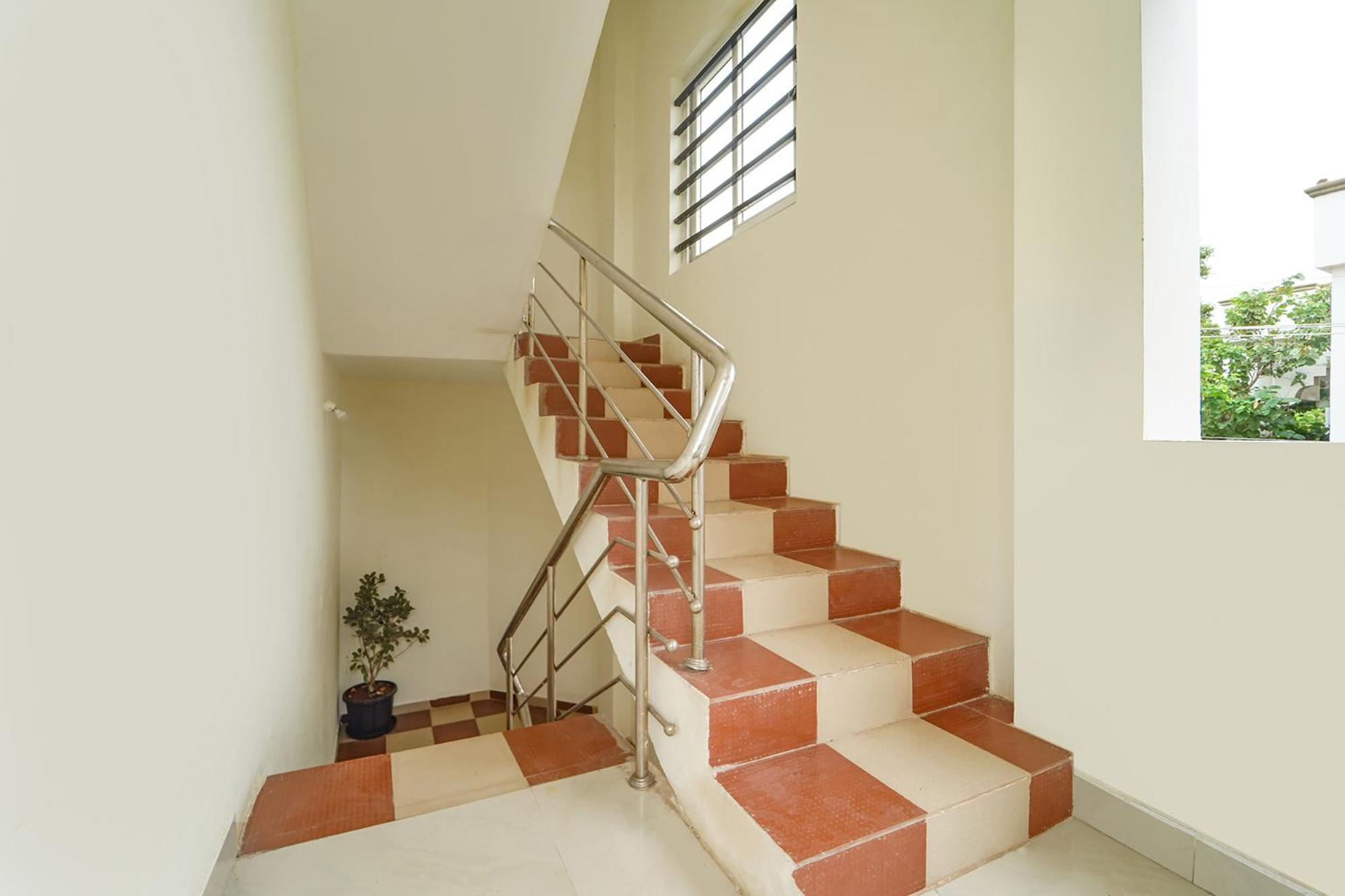 Fabexpress Clover Castle - Nr Coimbatore International Airport Экстерьер фото